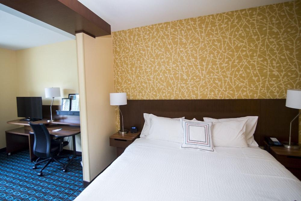 Fairfield Inn & Suites Cambridge photo 36
