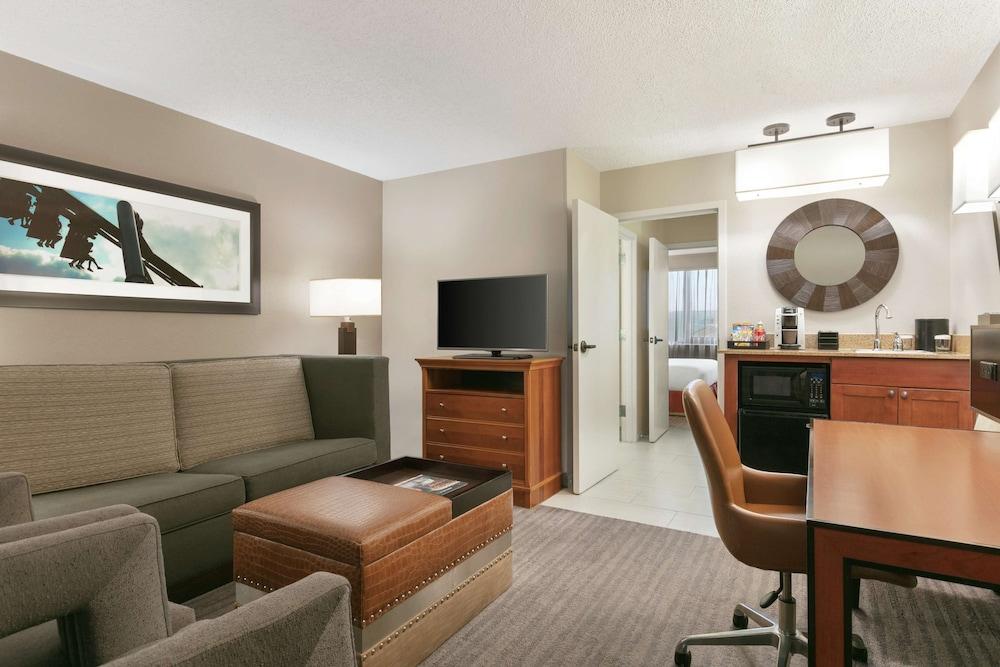 Embassy Suites by Hilton Orlando International Dr ICON Park photo 12