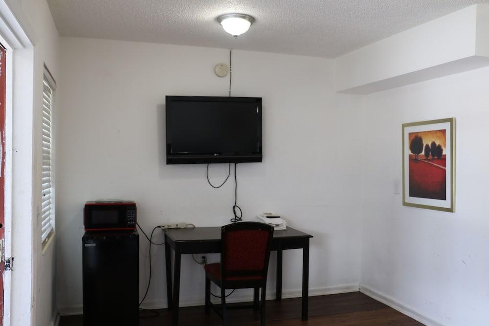 Dunedin Cove Motel photo 10