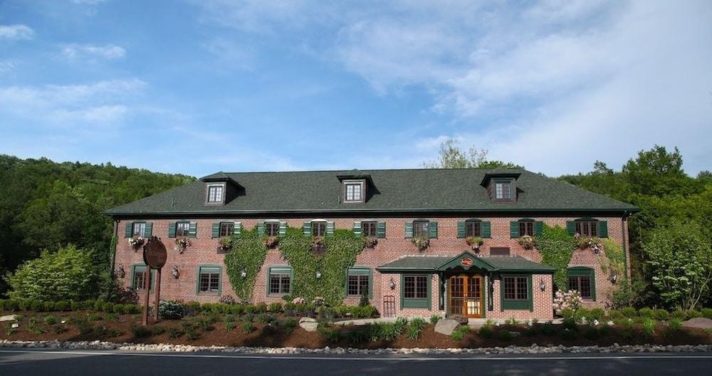 The Beaumont Inn photo 42