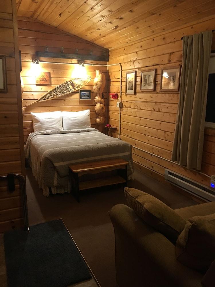 Earthsong Lodge photo 11