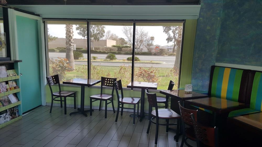 Town House Motel photo 38
