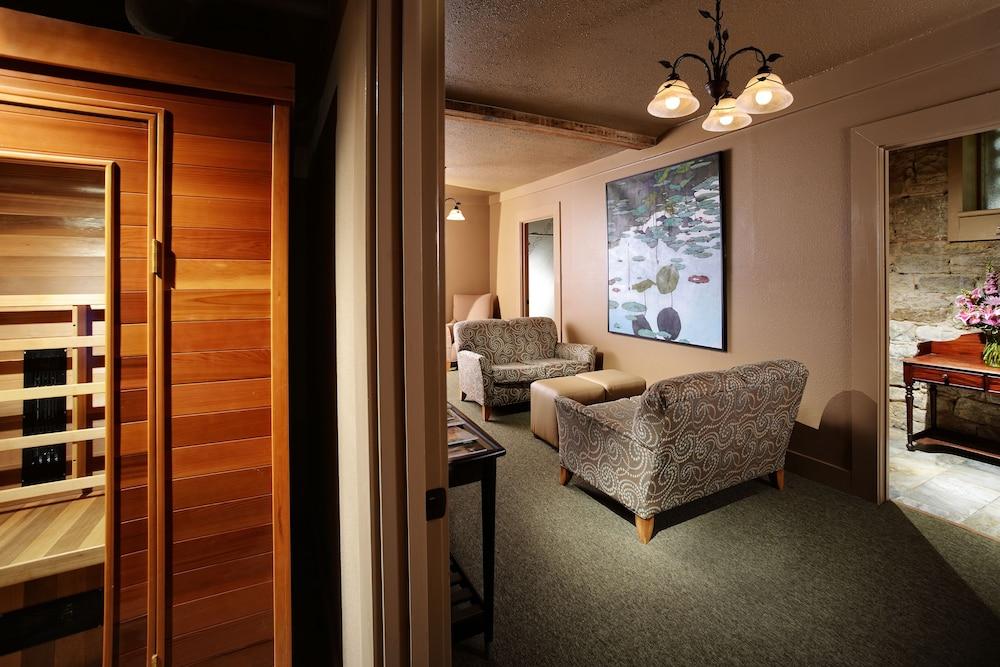 The Crescent Hotel and Spa photo 33
