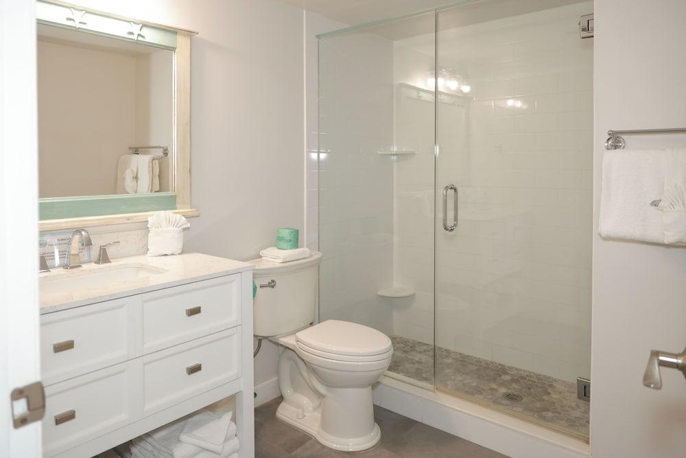 Barefoot Beach Resort photo 42