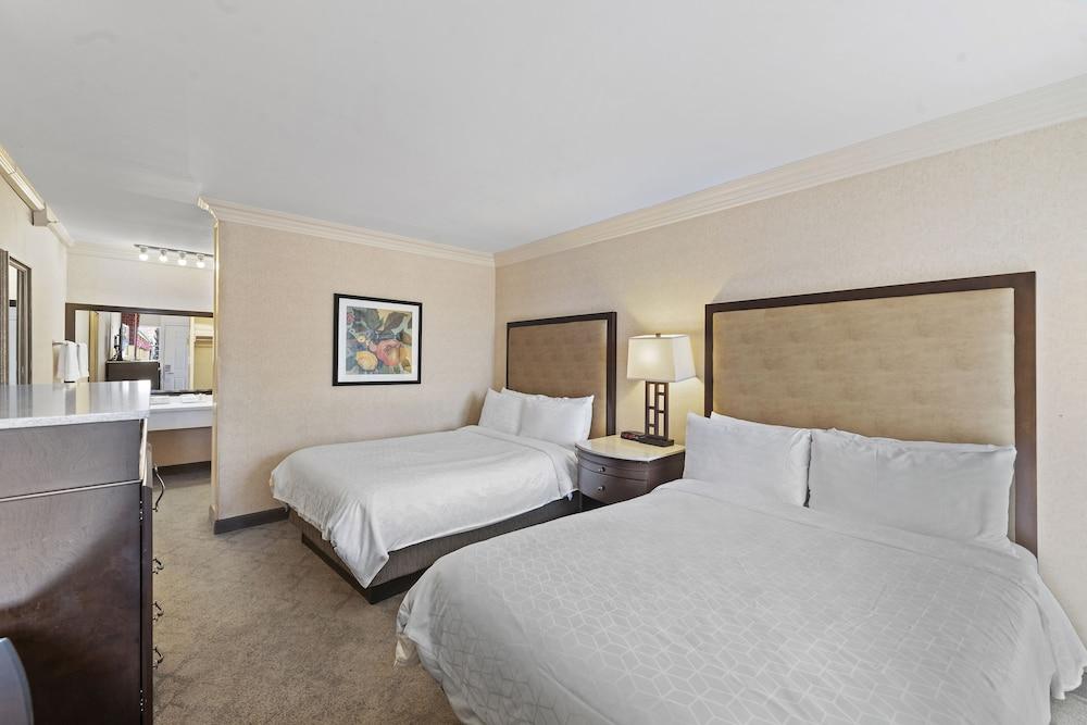 14 West Hotel photo 81