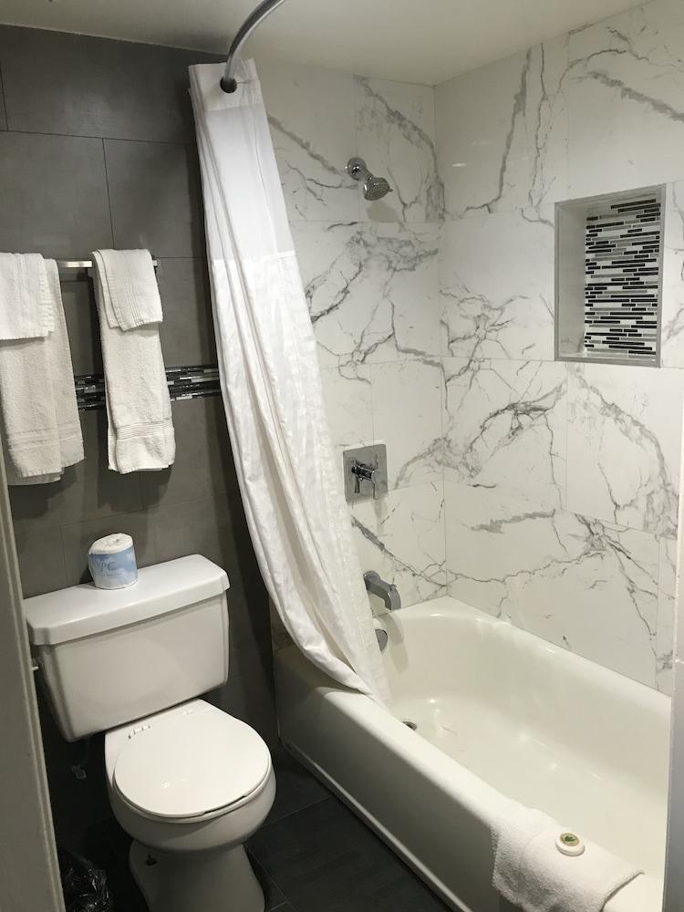 Economy Inn LAX photo 2