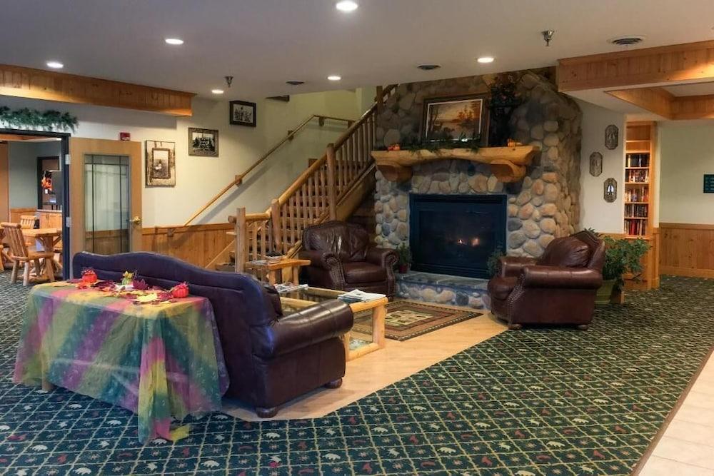 White Oak Inn & Suites photo 5