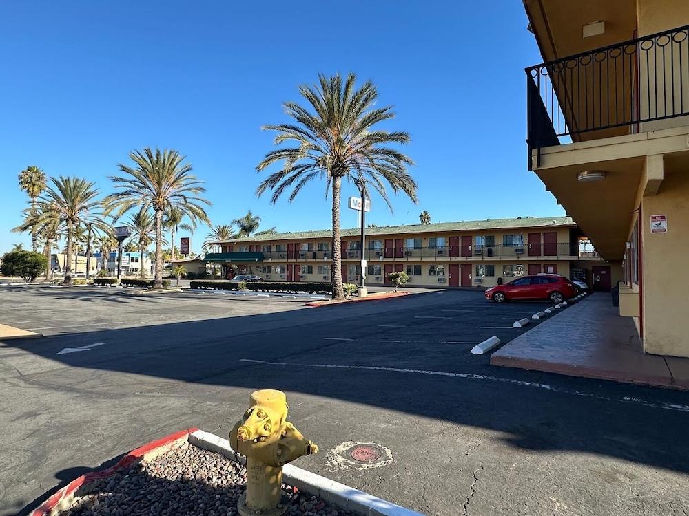 Hotel Avenida - Oceanside Camp Pendleton photo 22