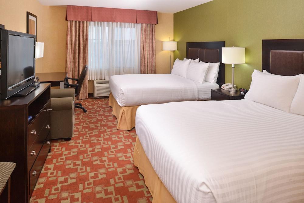 Holiday Inn Express Hotel & Suites El Centro by IHG photo 13