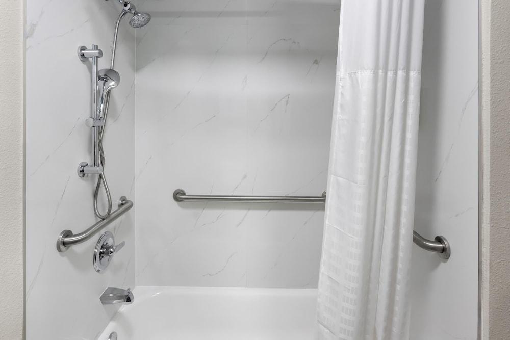 Park Inn by Radisson photo 9