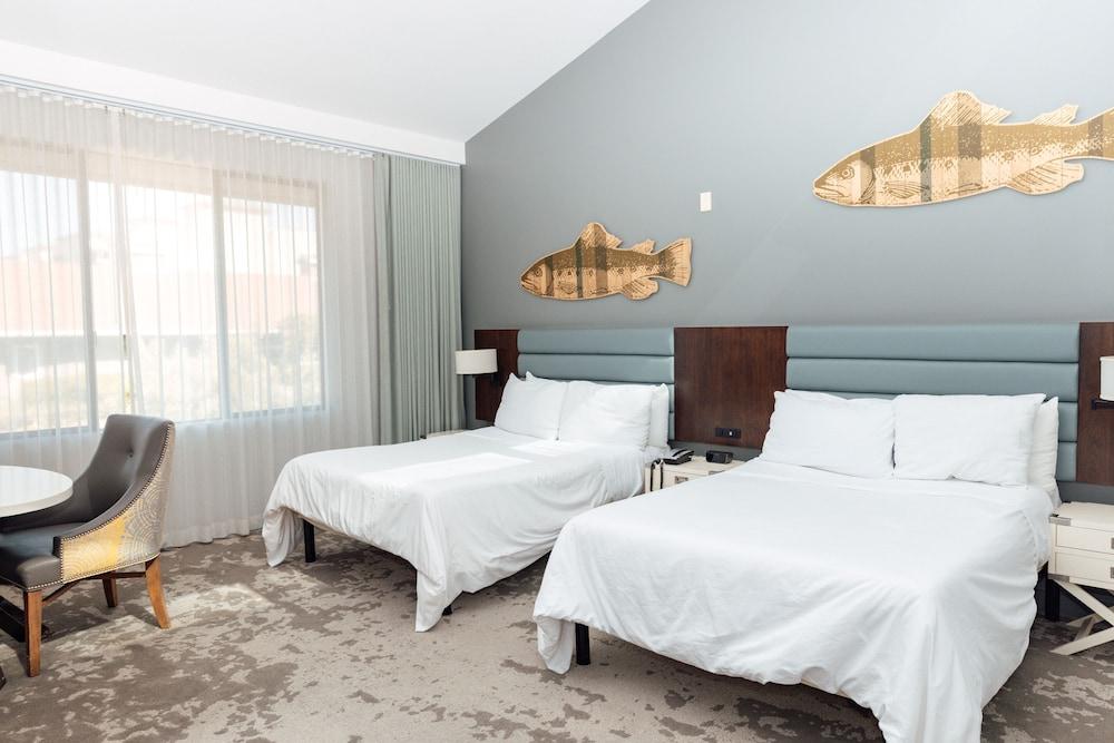 Lakehouse Resort photo 62