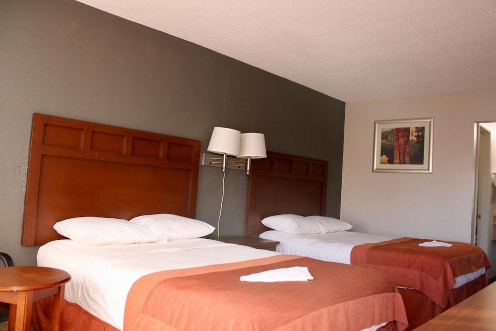 La Vista Inn photo 23