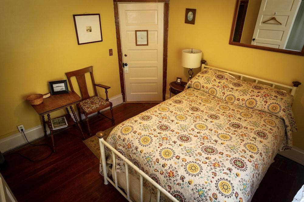 The Historic Requa Inn photo 81