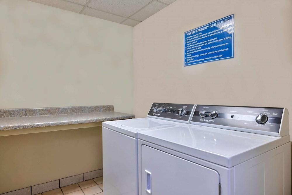 Motel 6 Bartlesville, OK photo 17