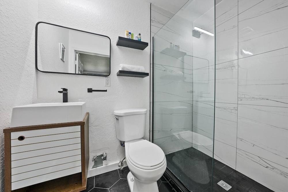 Las Olas Guest House photo 3