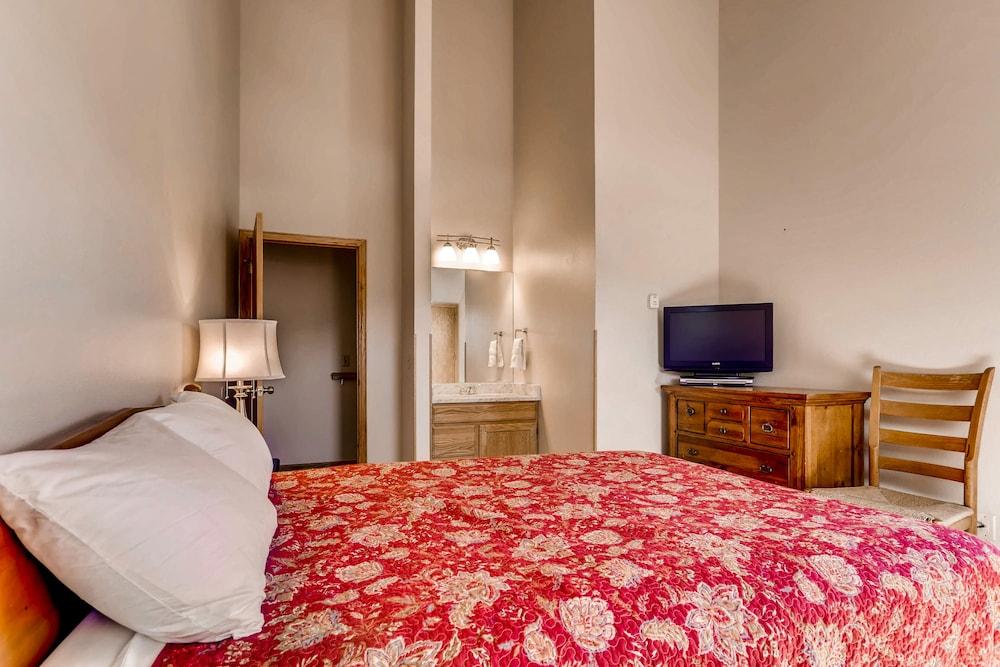 River Mountain Lodge photo 29