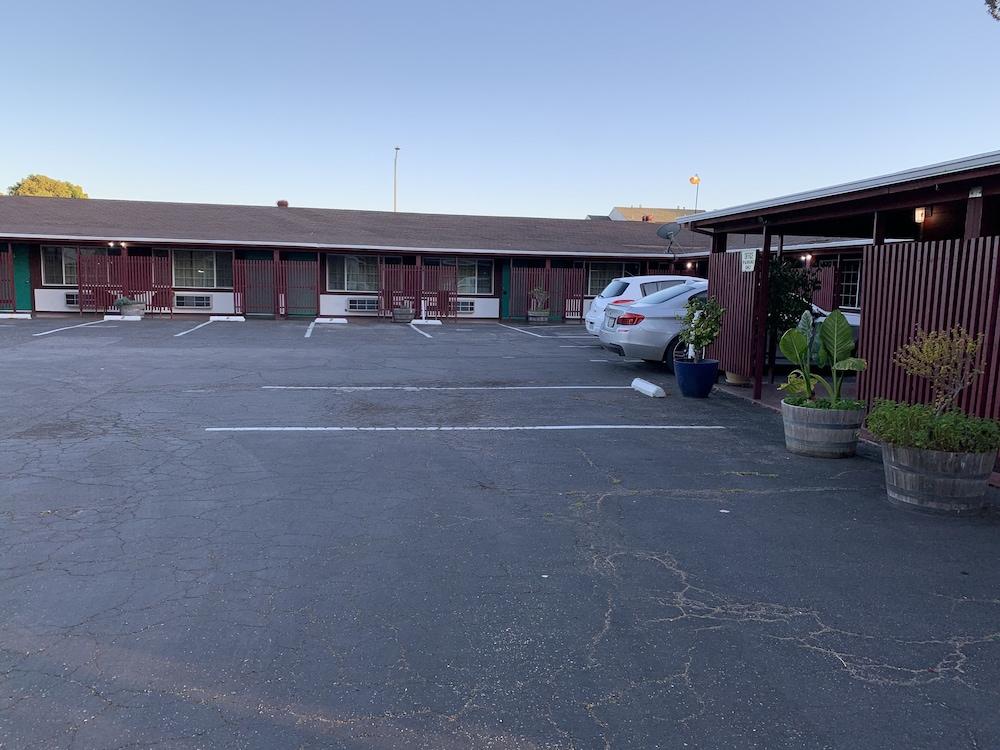 Pacheco Pass Motel photo 30