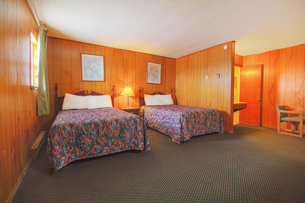 OYO Hotel Waurika OK US-70 near Wichita Falls photo 27