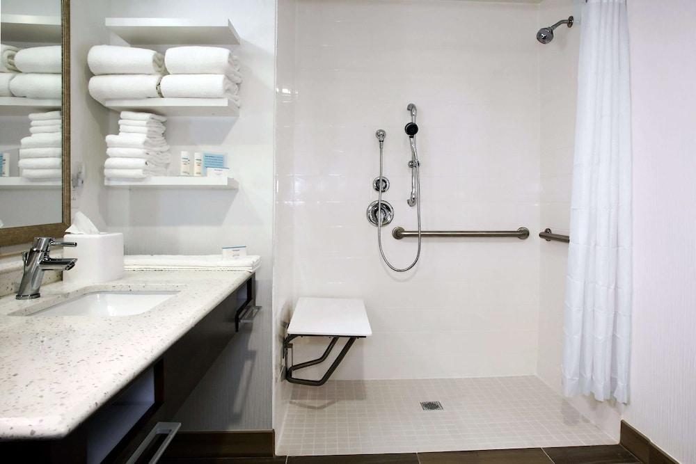 Hampton Inn & Suites Baltimore/Aberdeen photo 22