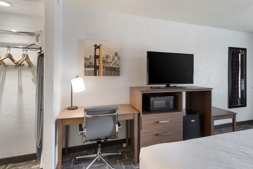 Clarion Hotel Concord/Walnut Creek photo 3