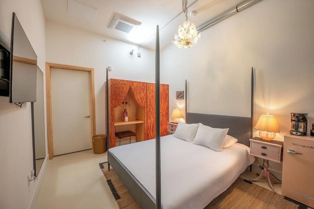 Hotel Narcissus photo 57