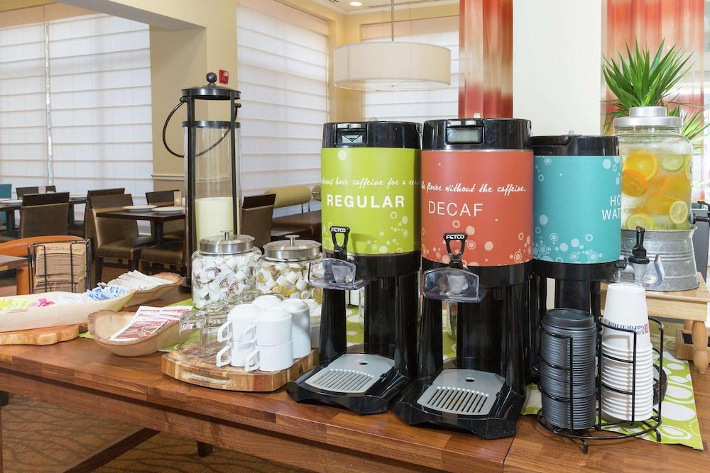 Hilton Garden Inn Jacksonville Airport photo 53