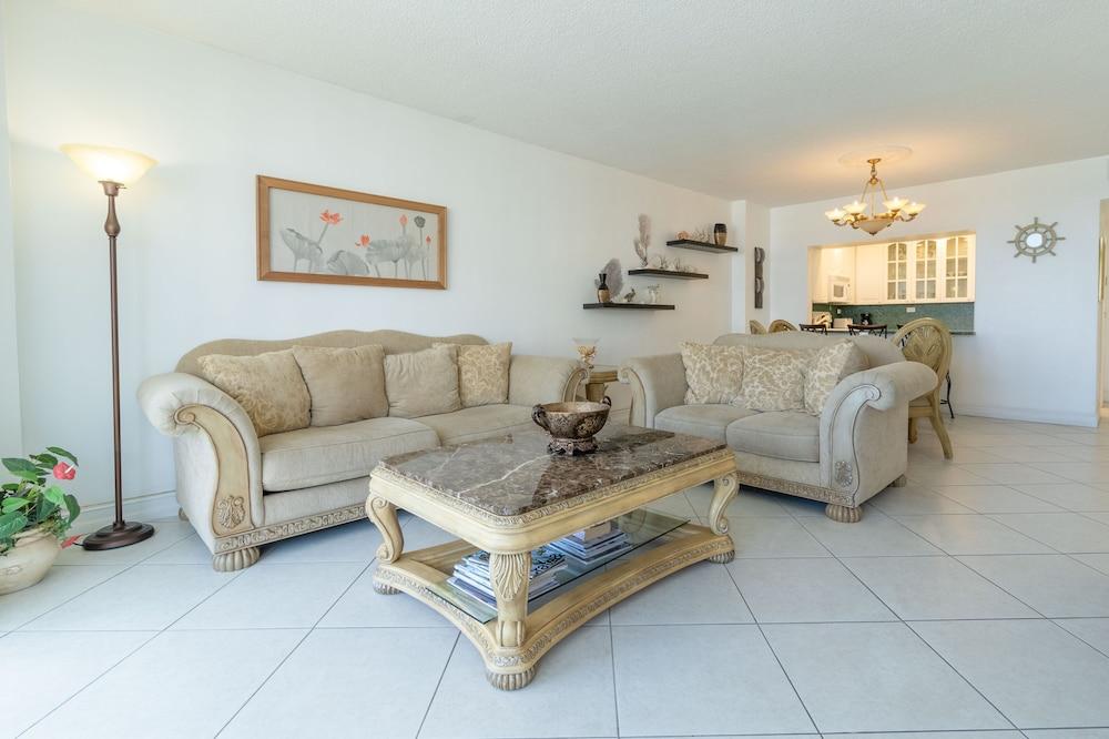 Ocean Grand Residences photo 3