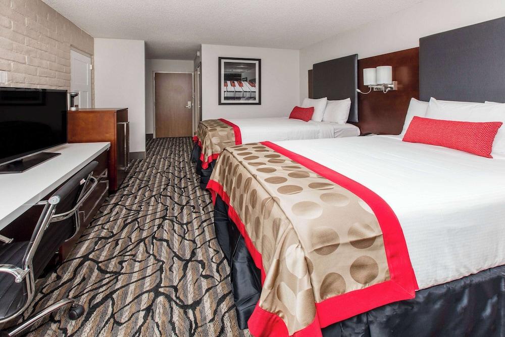 Ramada by Wyndham Austin South photo 23