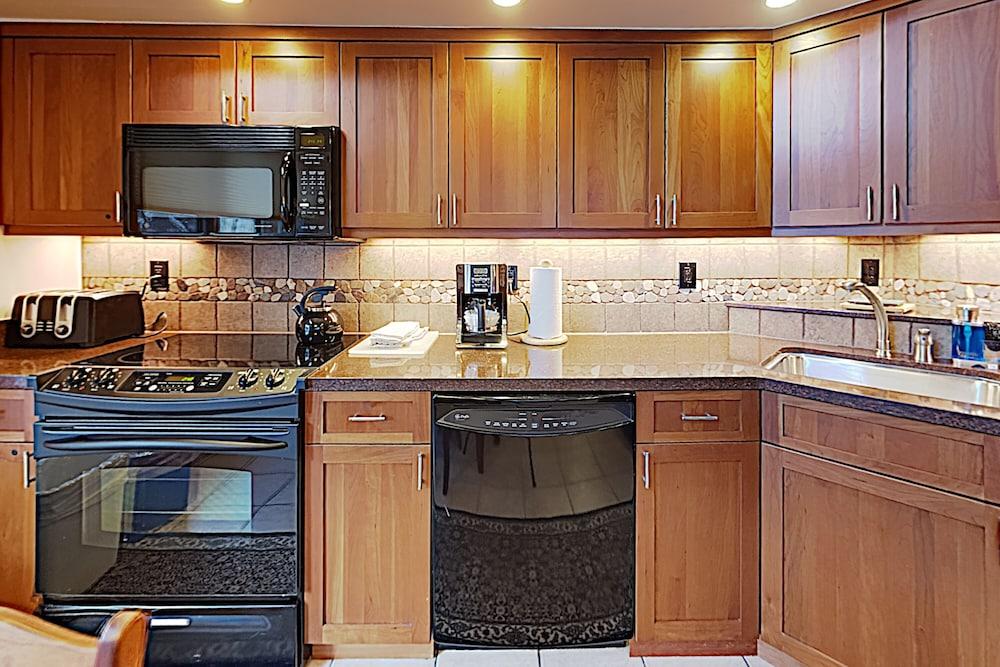 The Timberline Condominiums photo 87