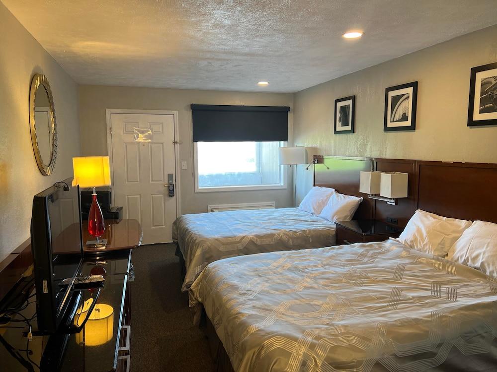 Maple Tree Inn photo 16