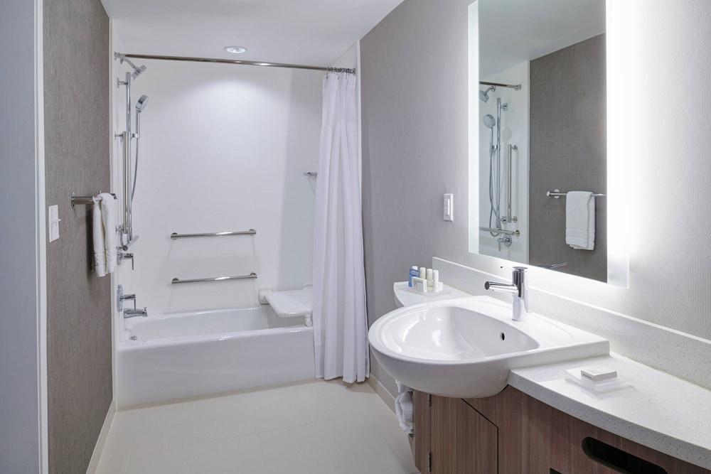 SpringHill Suites by Marriott Wixom Novi photo 18