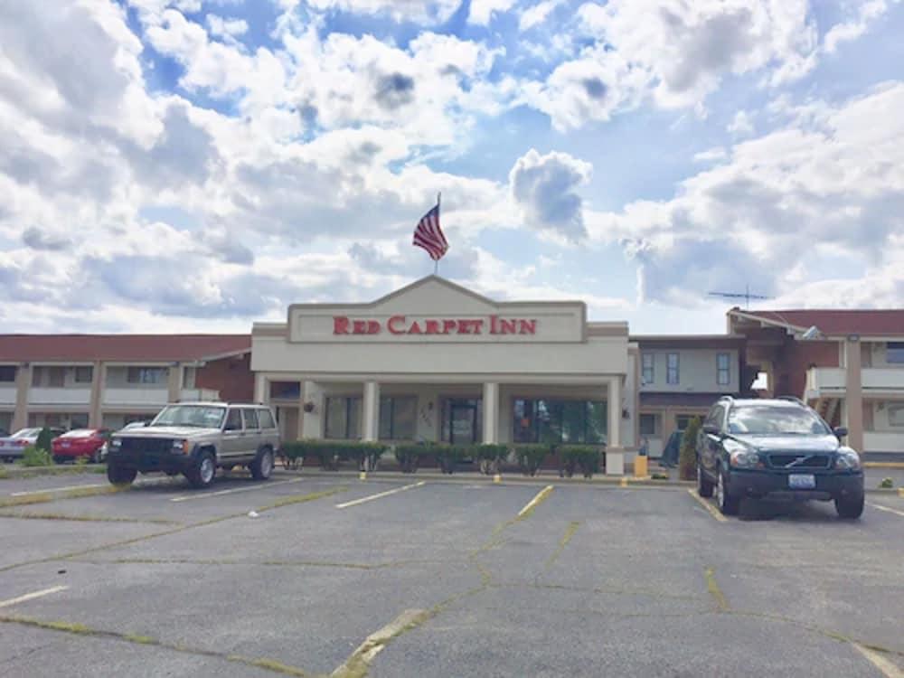 Red Carpet Inn Great Lakes photo 1