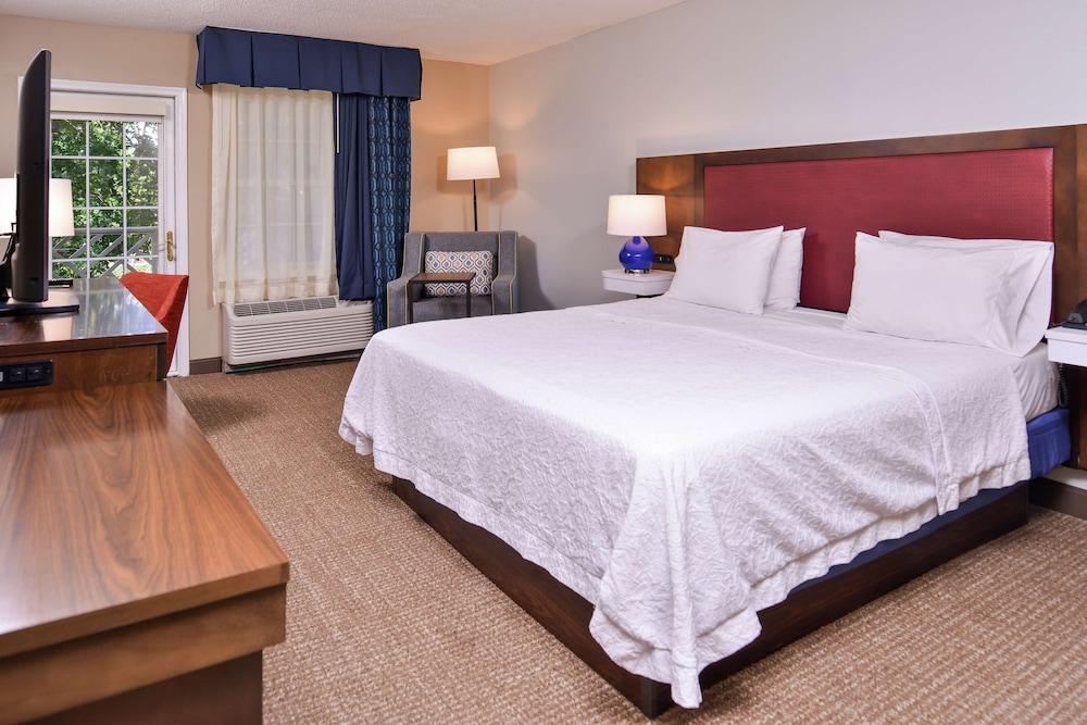 Hampton Inn Lexington-Historic District photo 54