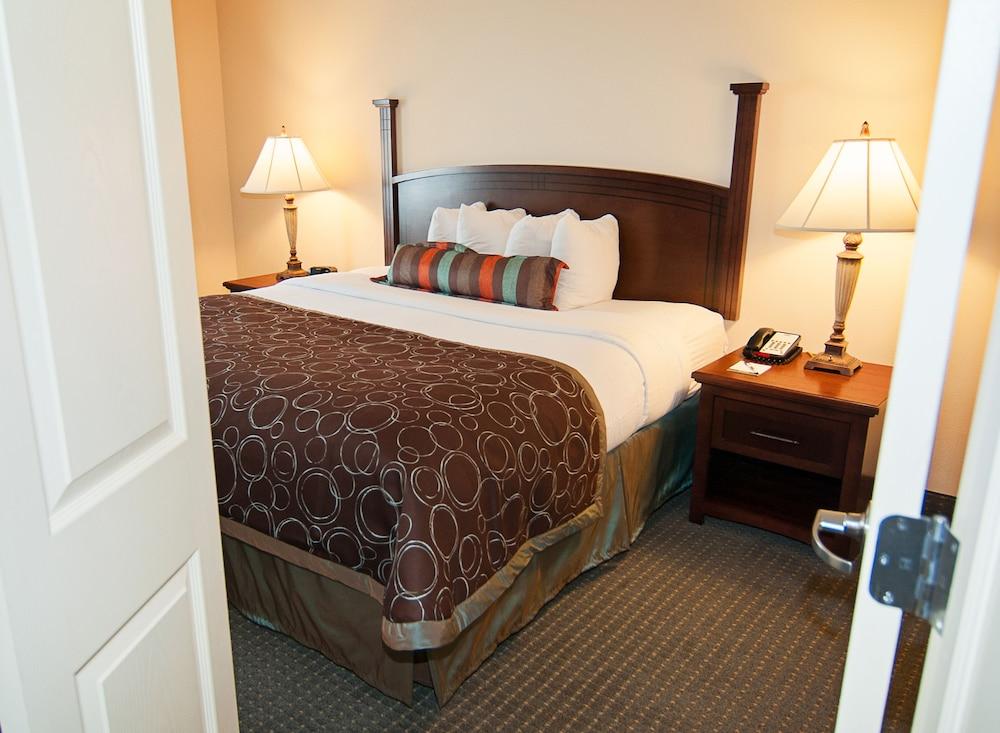 Staybridge Suites Wichita by IHG photo 3
