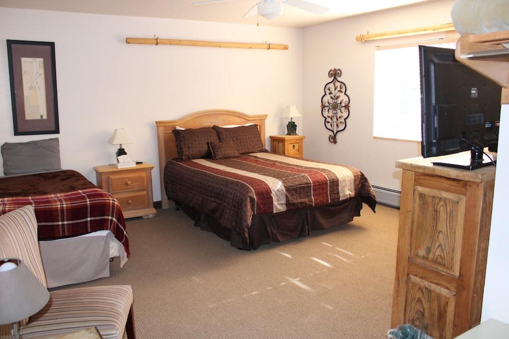 Edelweiss Resort and Restaurant photo 71