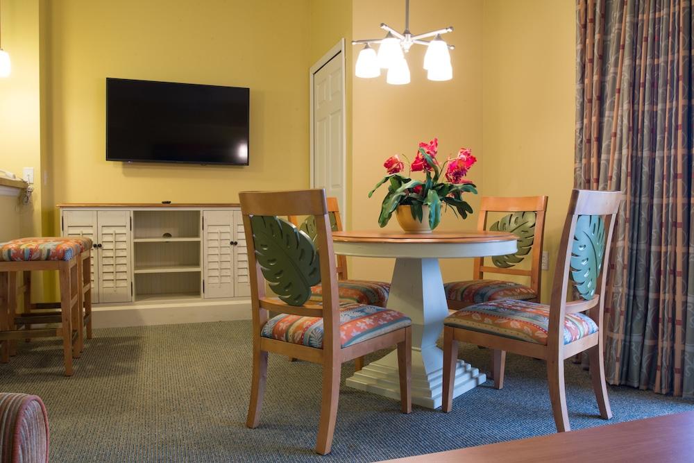 Barefoot Suites photo 15