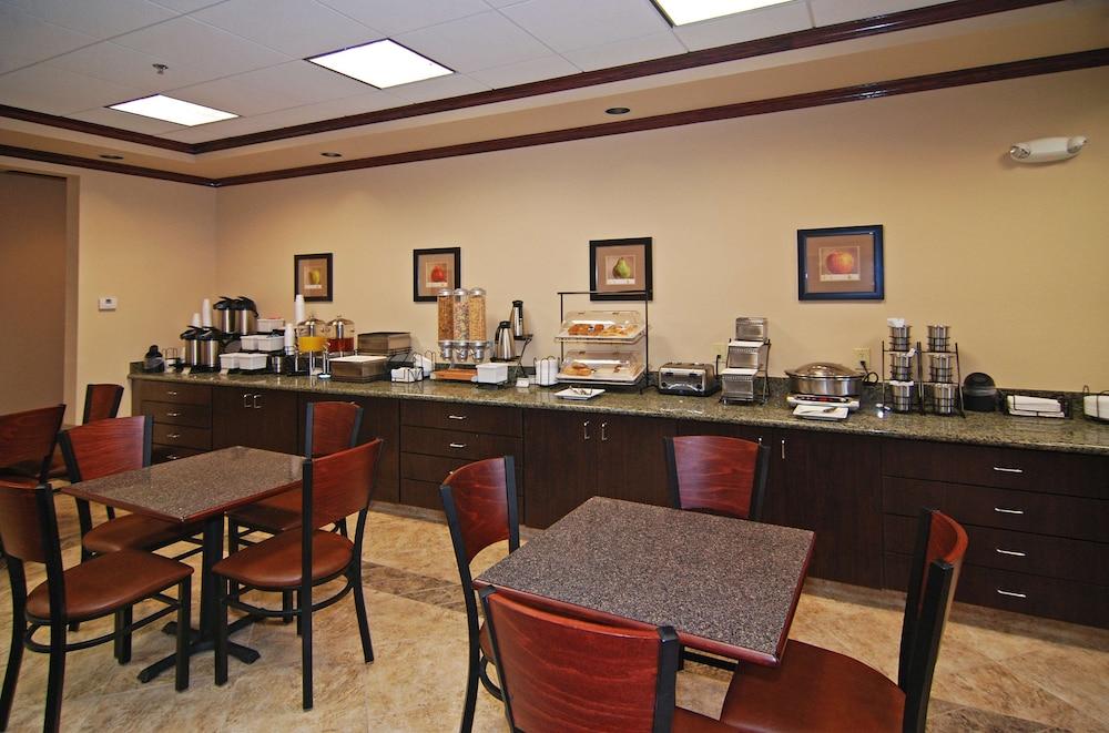Best Western Lamesa Inn & Suites photo 6