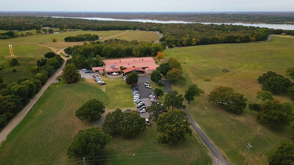 The Canebrake photo 1