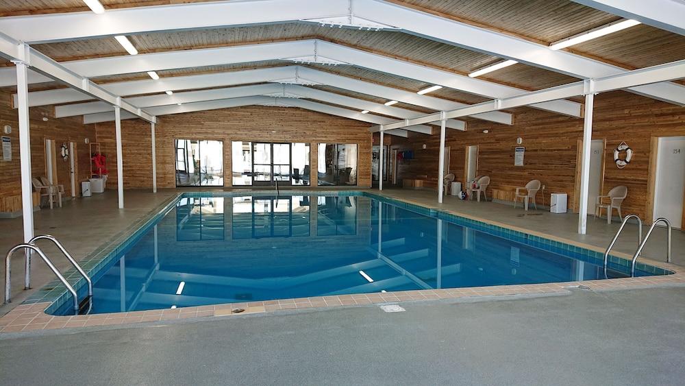 Lake Cadillac Resort photo 8