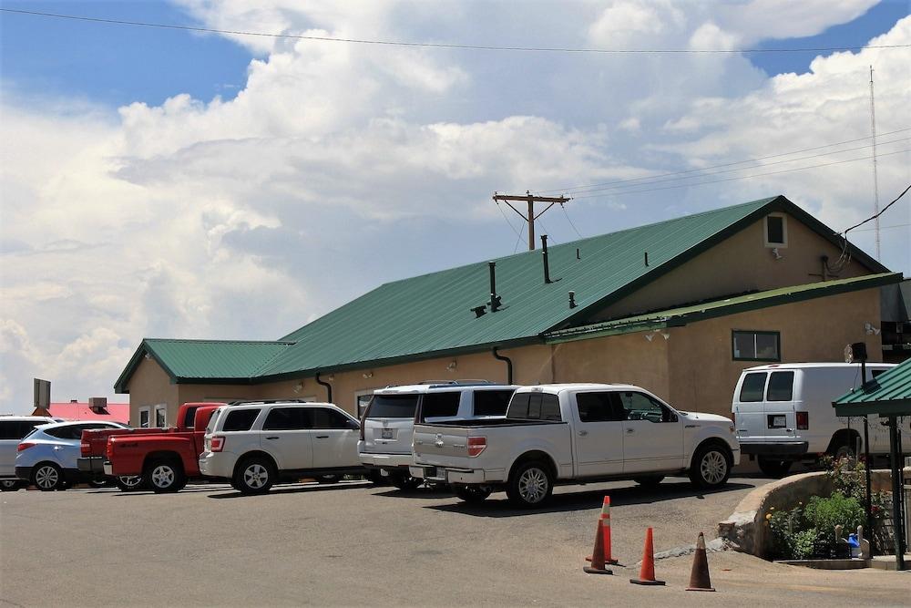 Adobe Inn Motel photo 5
