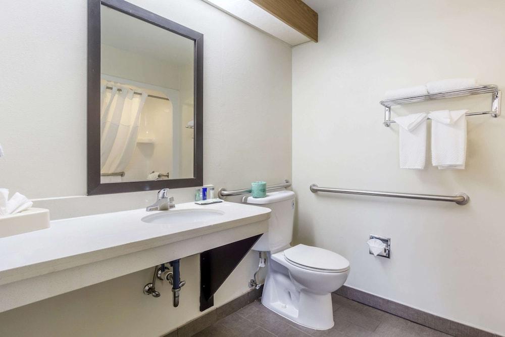 Sleep Inn - SeaTac Airport photo 66