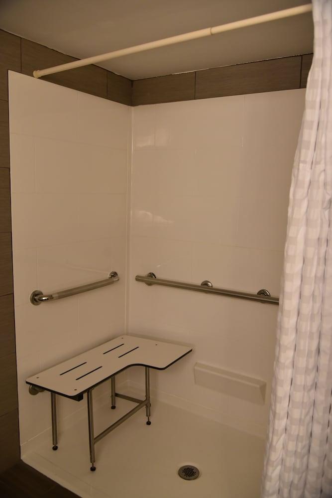 DoubleTree by Hilton Murfreesboro photo 30