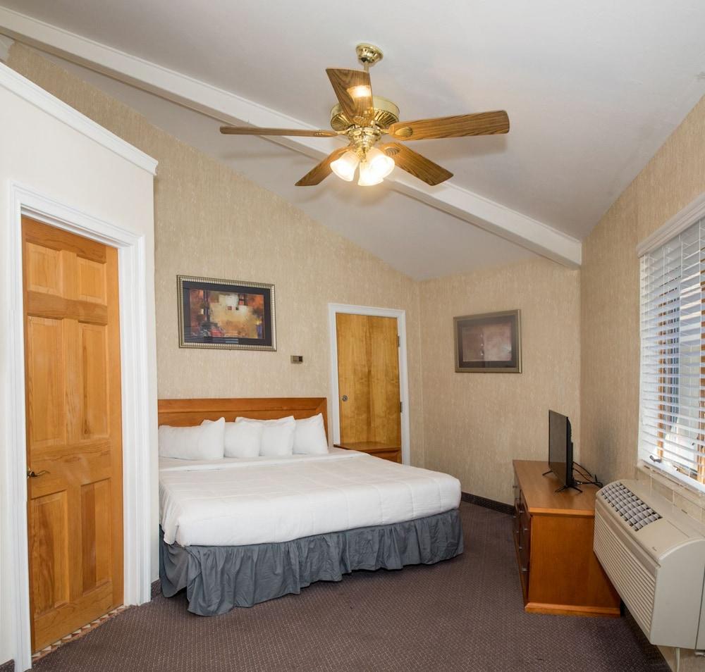 Cedar Park Whirlpool Suites photo 7