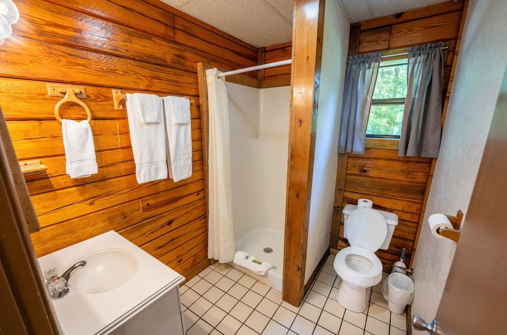 Fishtale Lodge photo 56