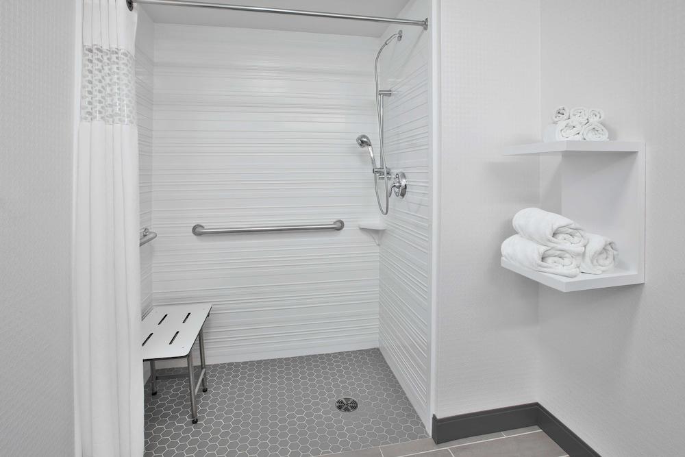 Hampton Inn & Suites Springboro/Dayton Area South photo 28