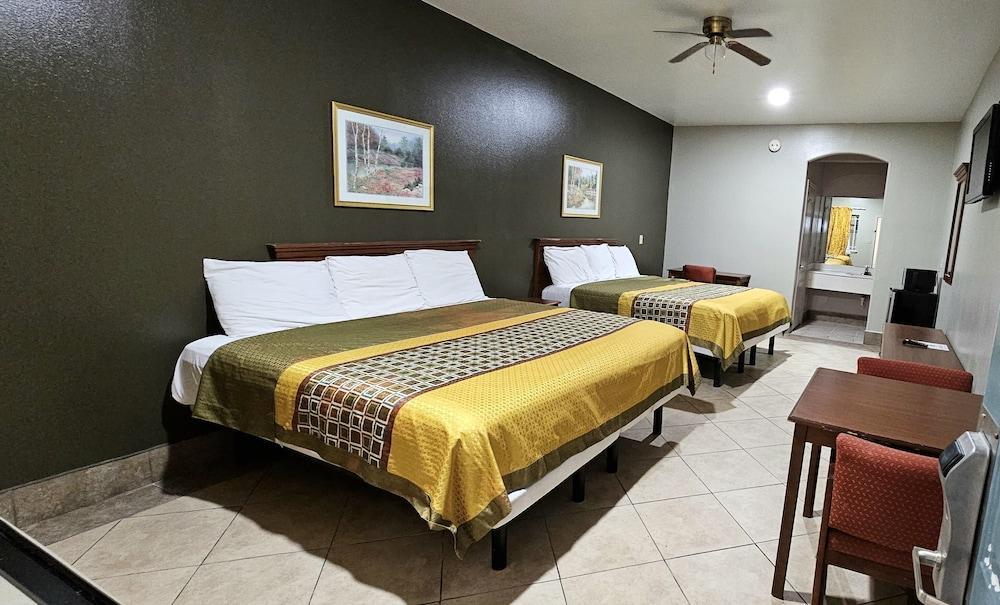 Texas Inn and Suites RGV photo 23