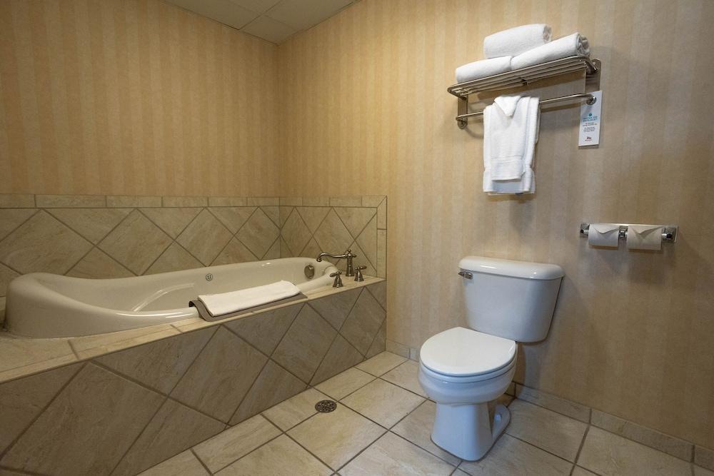 Wind River Hotel and Casino photo 16
