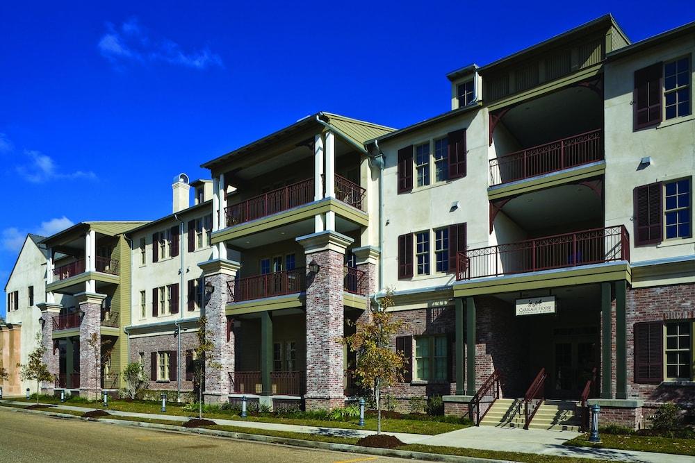 Carriage House Hotel photo 1