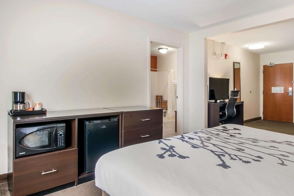 Sleep Inn & Suites Ronks - Lancaster Area photo 19