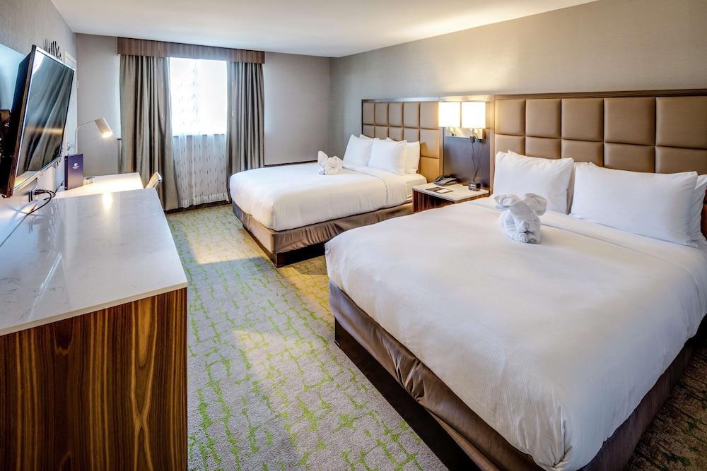 DoubleTree by Hilton Huntington photo 18